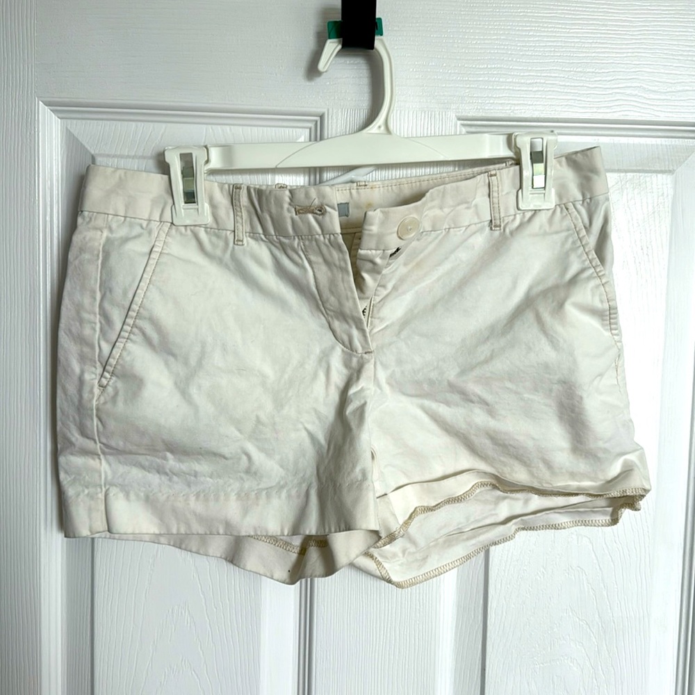 White shorts, size 0, Gap